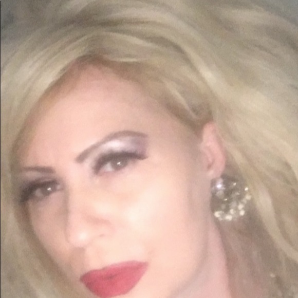 Meet your Posher, Jill - Picture 4 of 14